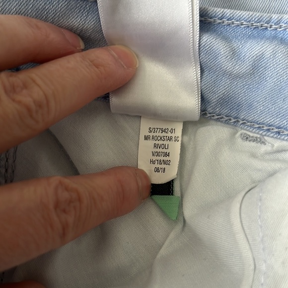 Old Navy Rockstar Super Skinny Light Washed Denim Jeans - Size 4 - Picture 10 of 11